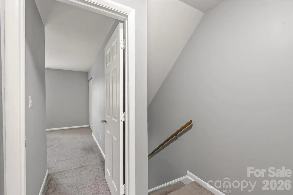 9156 Black Heath Circle Charlotte NC 28214