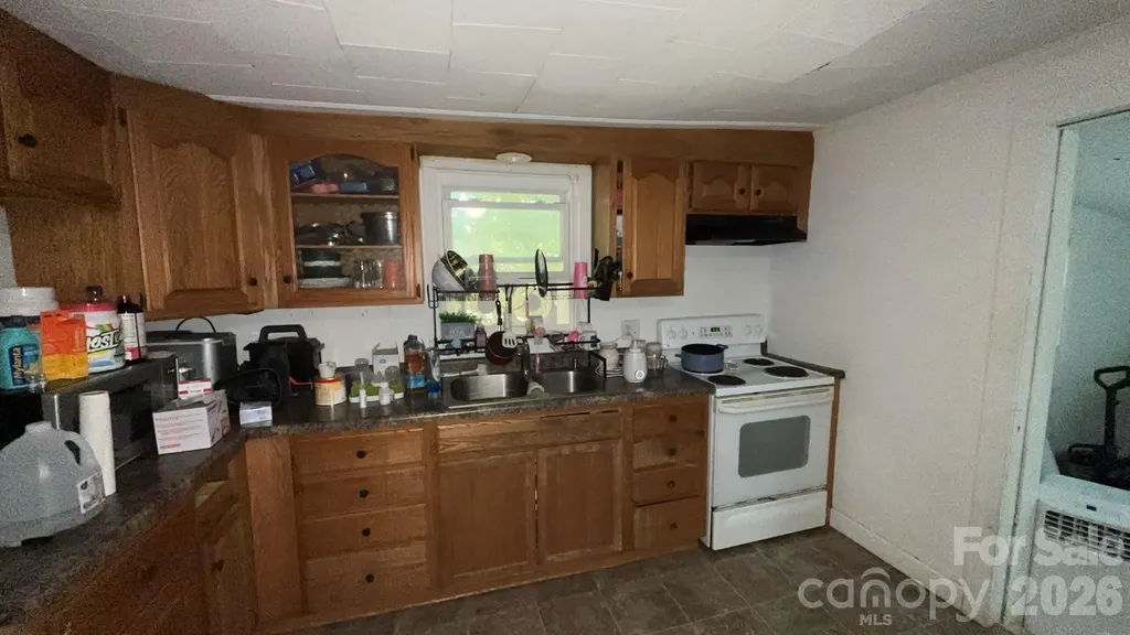 166 Main Street Henrietta NC 28076