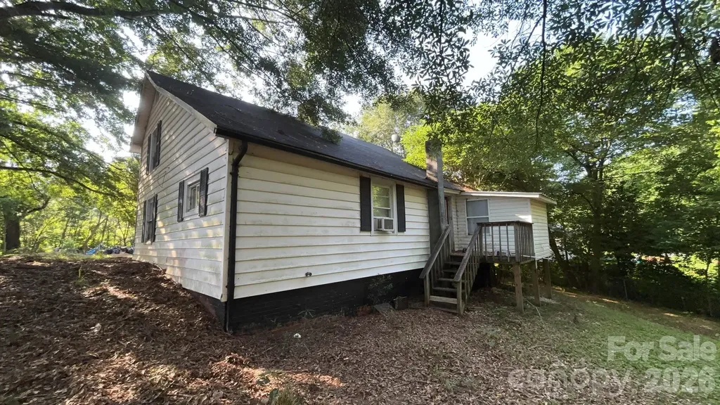 166 Main Street Henrietta NC 28076