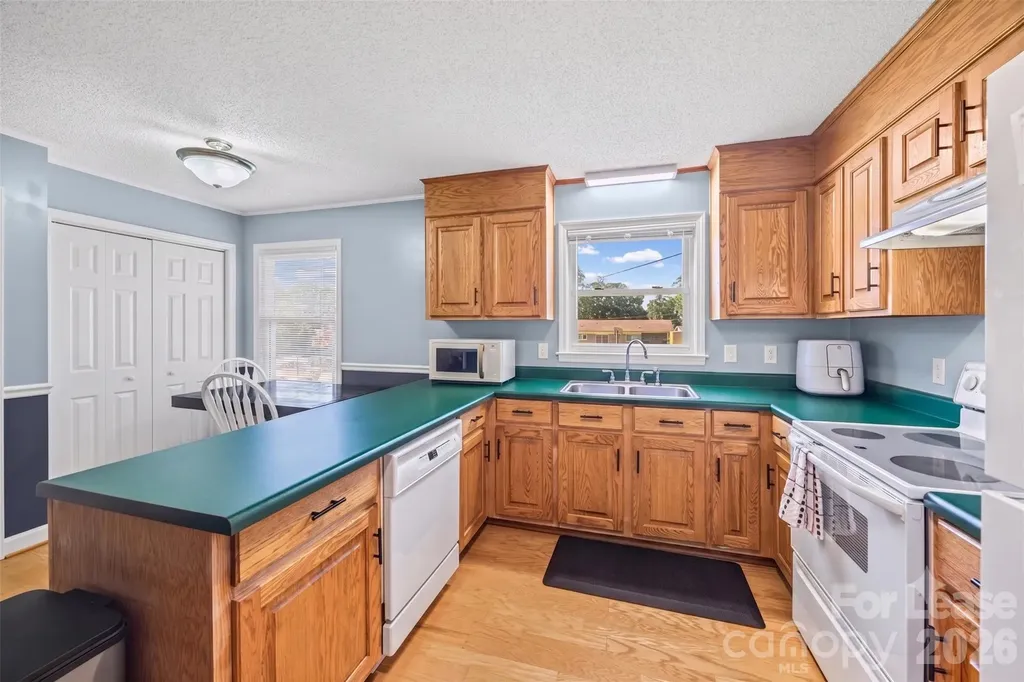 324 Bright Avenue Bessemer City NC 28016
