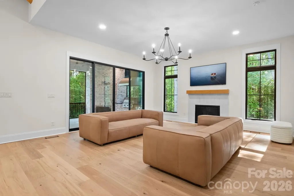 3738 George Court Denver NC 28037