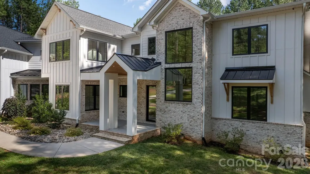 3738 George Court Denver NC 28037
