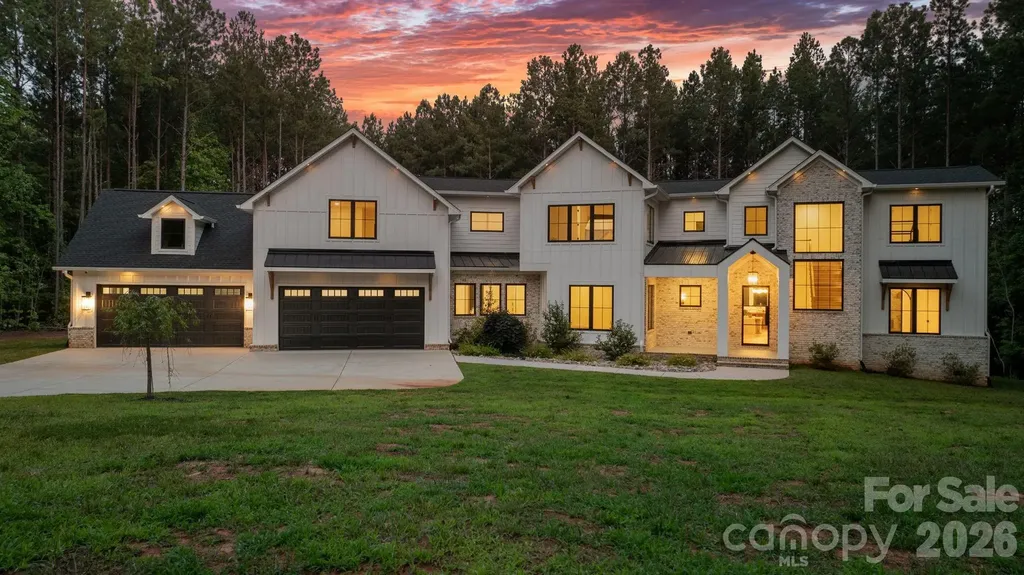 3738 George Court Denver NC 28037
