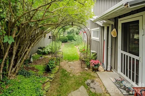 5950 N Us 19e Highway Newland NC 28657