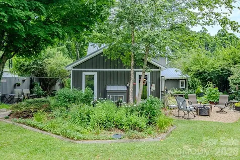 5950 N Us 19e Highway Newland NC 28657