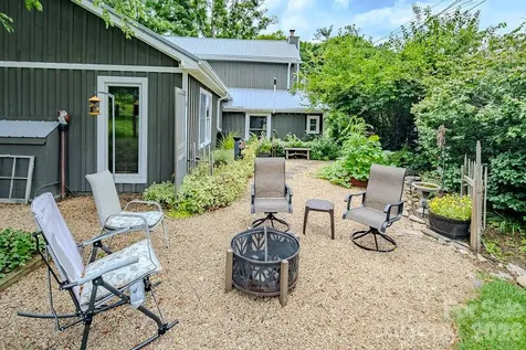 5950 N Us 19e Highway Newland NC 28657