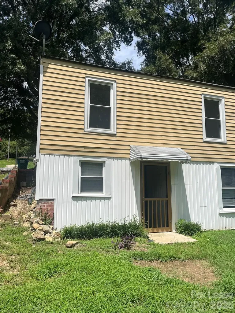 1494 Hilltop Street Albemarle NC 28001