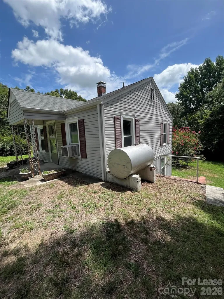 1498 Hilltop Street Albemarle NC 28001