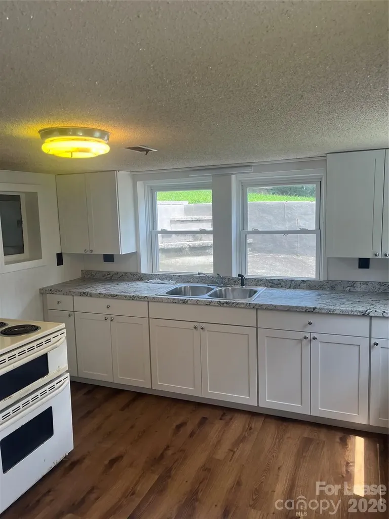 1498 Hilltop Street Albemarle NC 28001