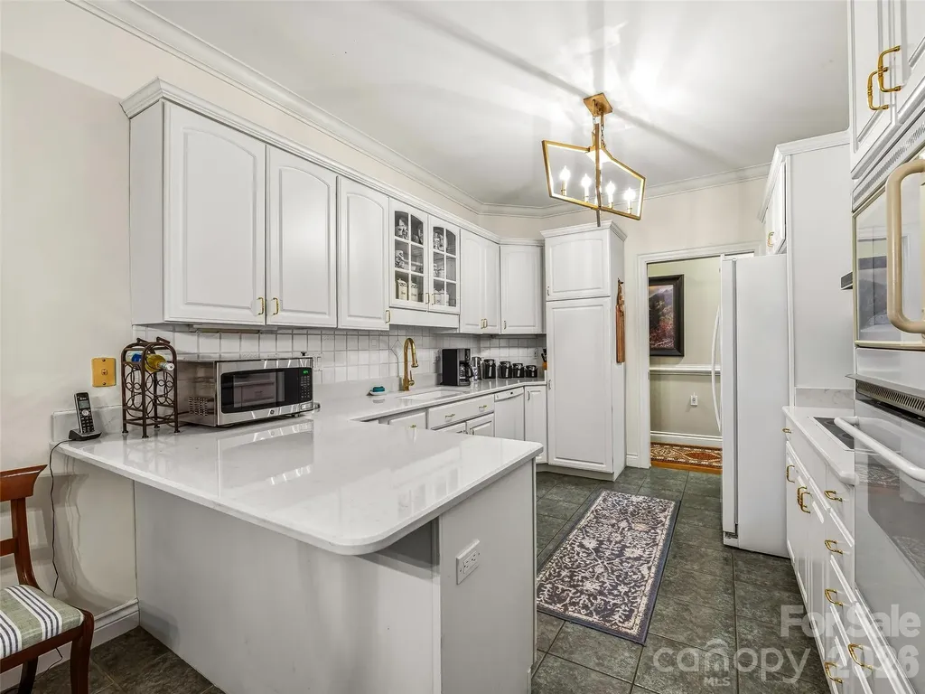 25 Clovelly Way Asheville NC 28803