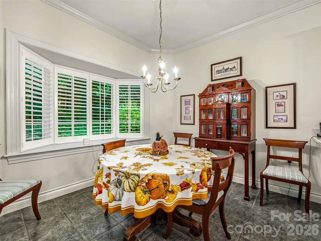 25 Clovelly Way Asheville NC 28803