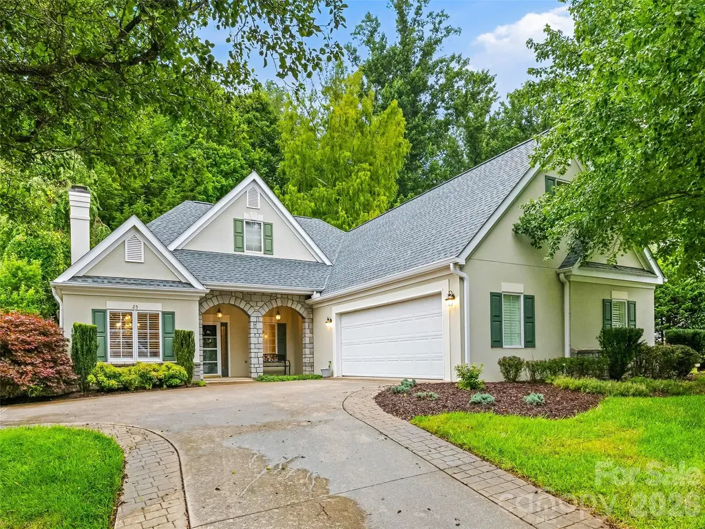 25 Clovelly Way Asheville NC 28803