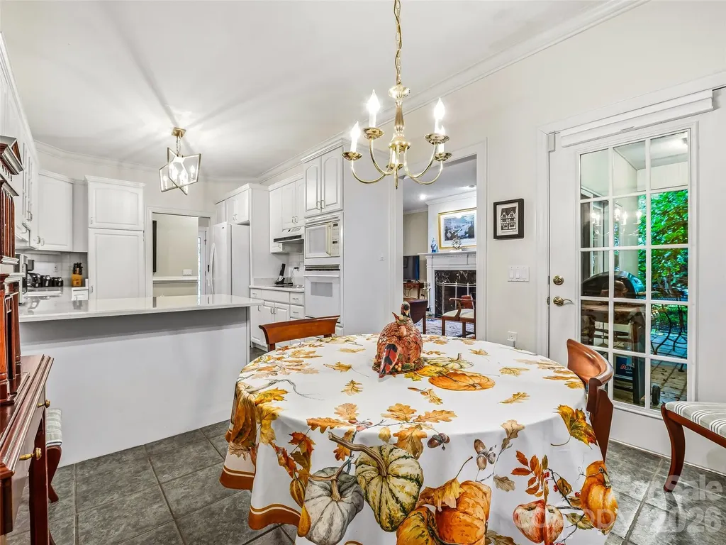25 Clovelly Way Asheville NC 28803