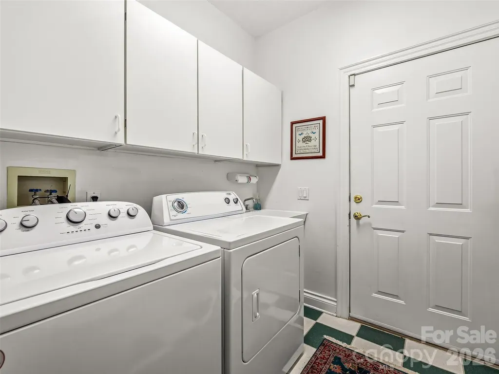 25 Clovelly Way Asheville NC 28803