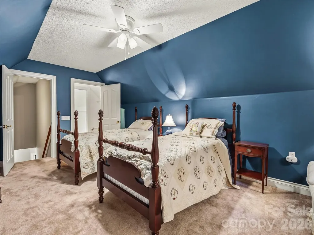 25 Clovelly Way Asheville NC 28803