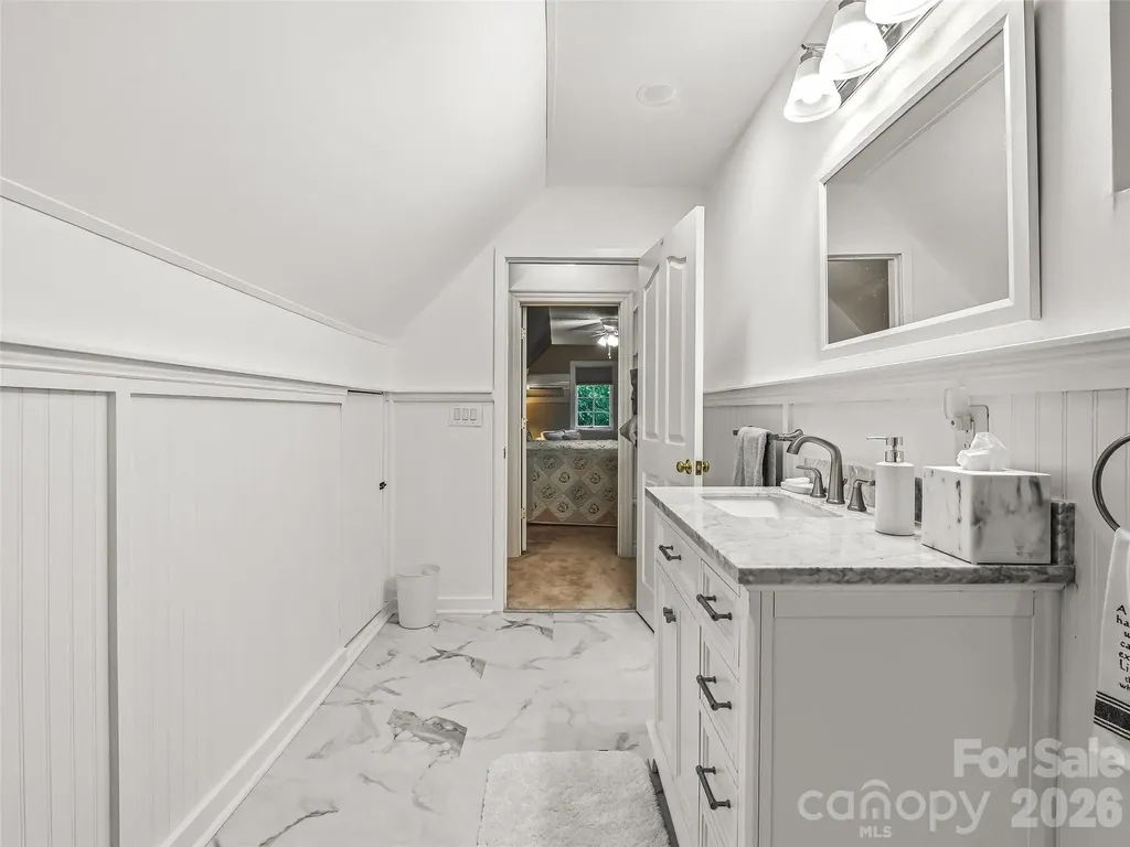 25 Clovelly Way Asheville NC 28803