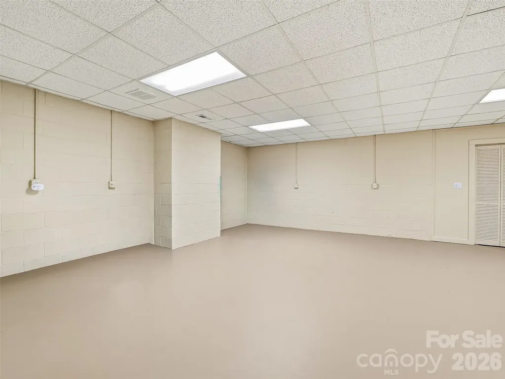 25 Clovelly Way Asheville NC 28803