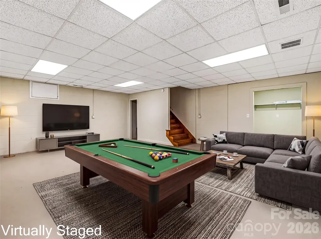 25 Clovelly Way Asheville NC 28803