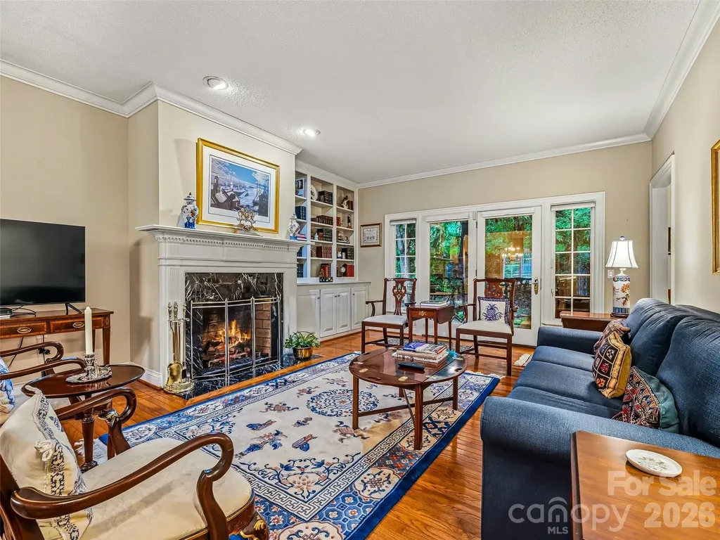 25 Clovelly Way Asheville NC 28803