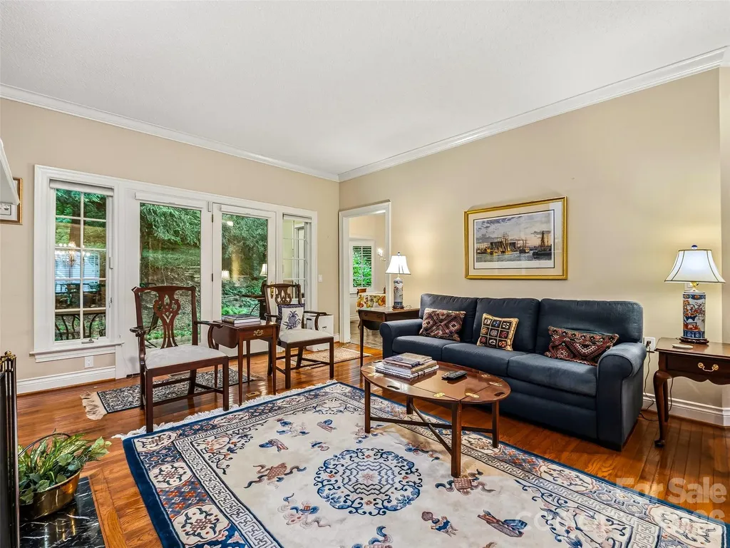 25 Clovelly Way Asheville NC 28803