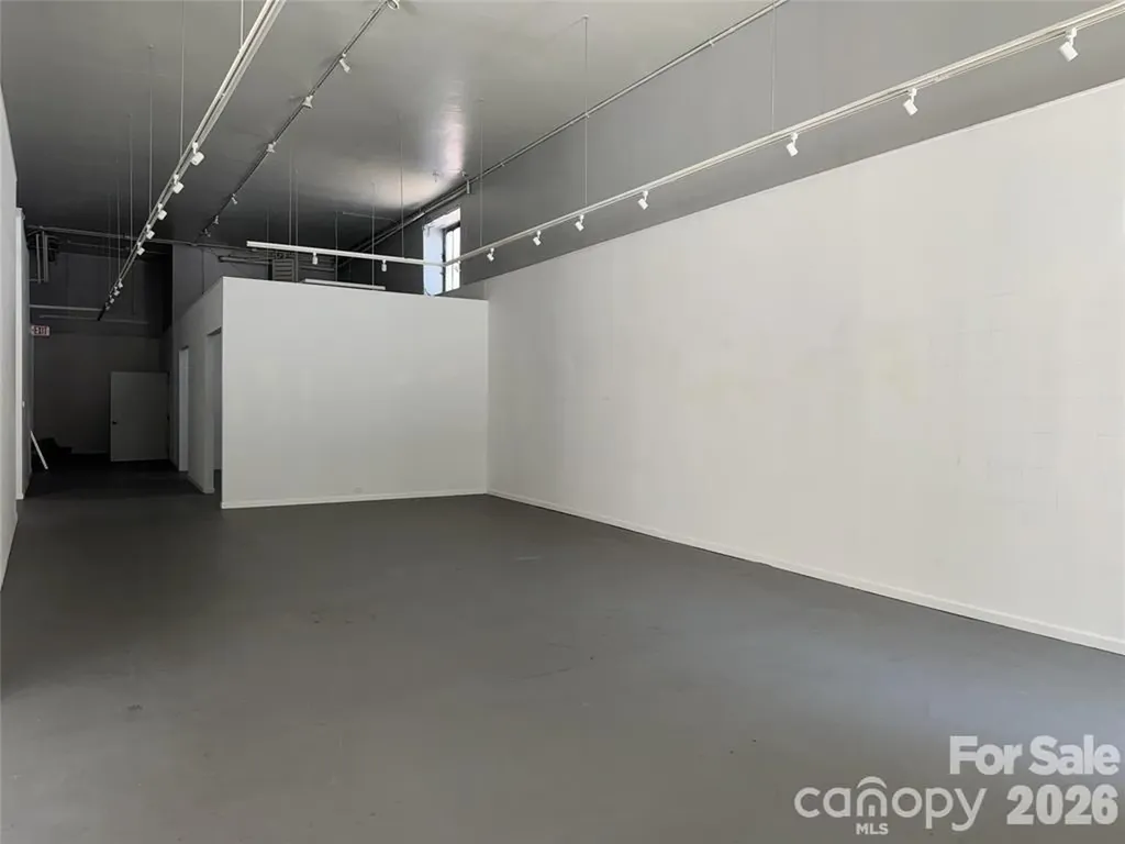 24 N Lexington Avenue Asheville NC 28801