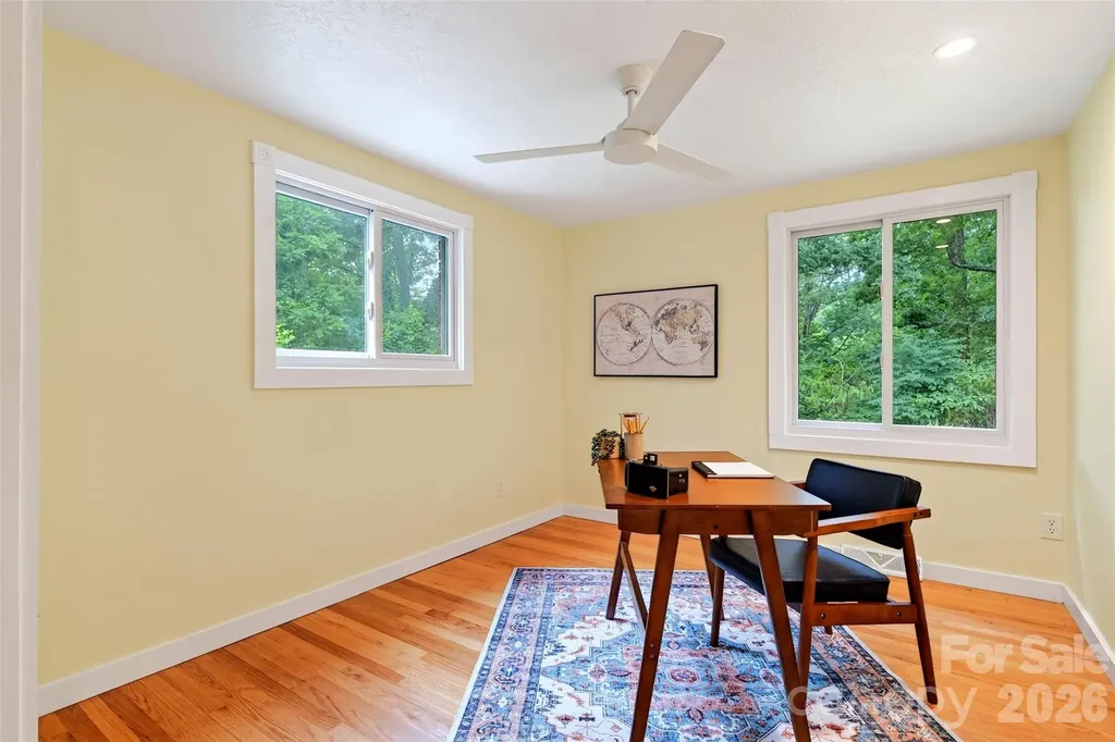 40 Mintz Lane Swannanoa NC 28778