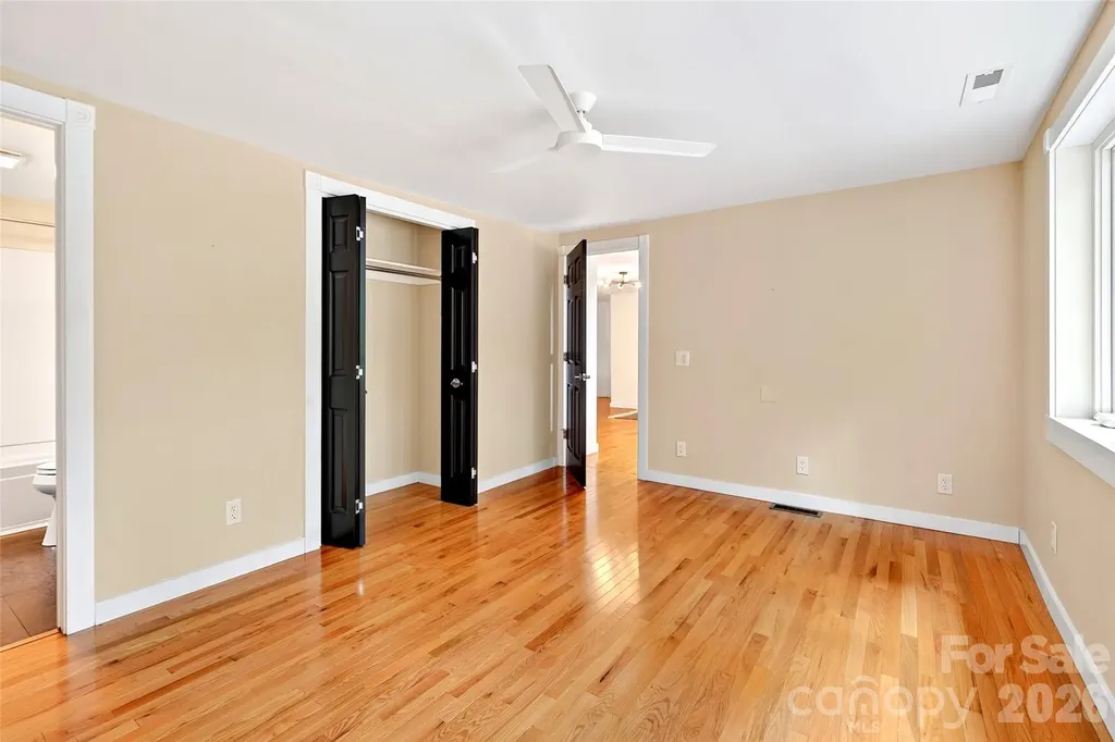 40 Mintz Lane Swannanoa NC 28778
