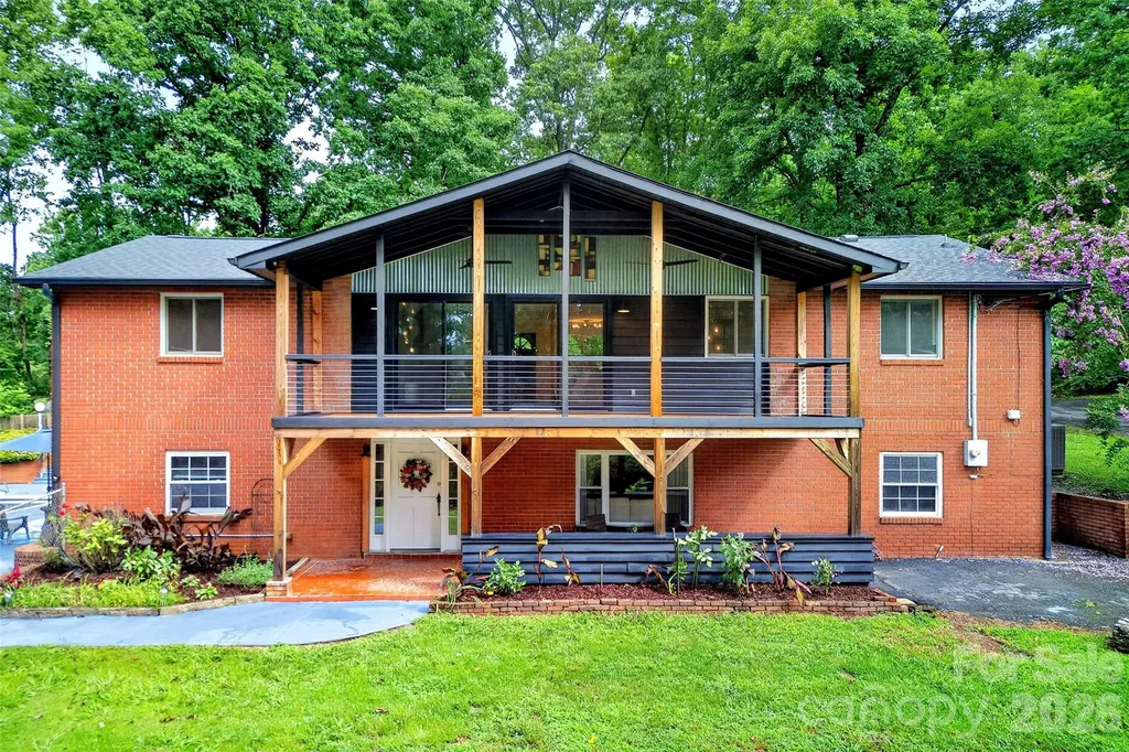 40 Mintz Lane Swannanoa NC 28778