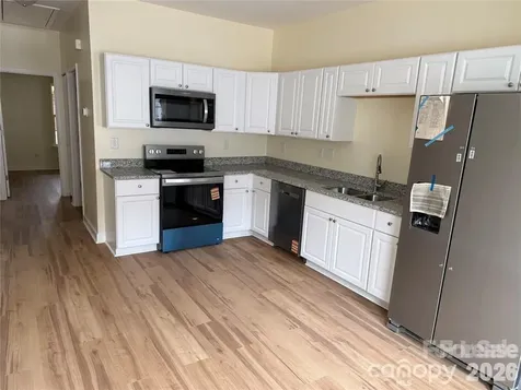 7045 Somerset Springs Drive Charlotte NC 28262