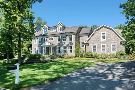 37 Fairview Avenue Woodcliff Lake NJ 07677