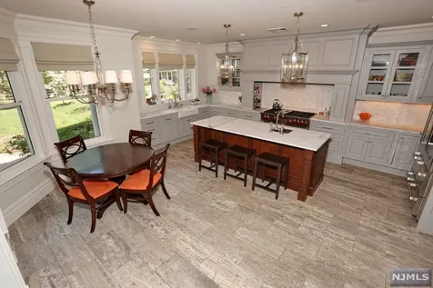 37 Fairview Avenue Woodcliff Lake NJ 07677