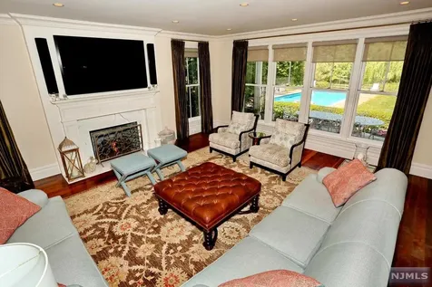 37 Fairview Avenue Woodcliff Lake NJ 07677