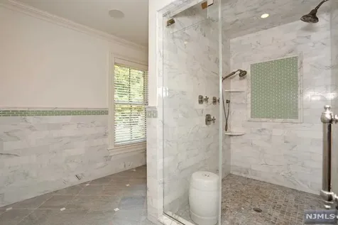 37 Fairview Avenue Woodcliff Lake NJ 07677