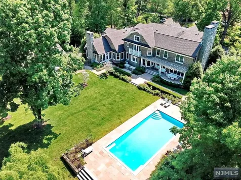 37 Fairview Avenue Woodcliff Lake NJ 07677