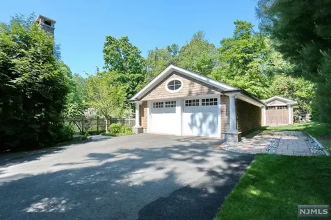 37 Fairview Avenue Woodcliff Lake NJ 07677