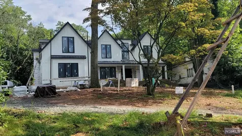 208 Engle Street Tenafly NJ 07670