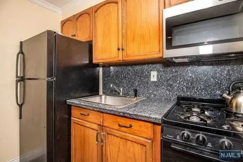1267 Anderson Avenue Fort Lee NJ 07024