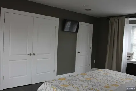 132 Hillcrest Place North Bergen NJ 07047