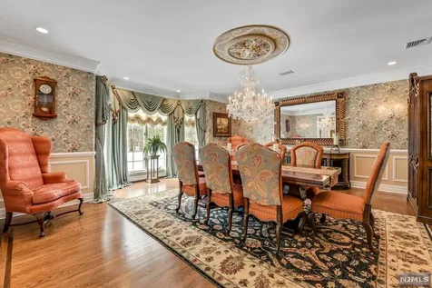 380 Crescent Drive Franklin Lakes NJ 07417
