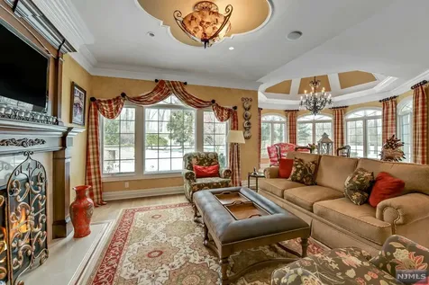 380 Crescent Drive Franklin Lakes NJ 07417