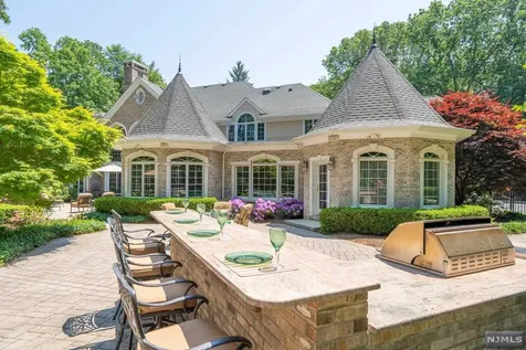380 Crescent Drive Franklin Lakes NJ 07417