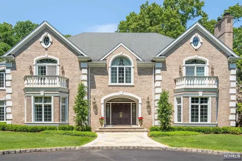 380 Crescent Drive Franklin Lakes NJ 07417