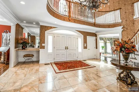 380 Crescent Drive Franklin Lakes NJ 07417