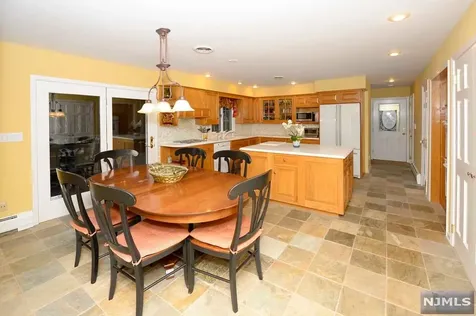 39 Gloria Drive Allendale NJ 07401