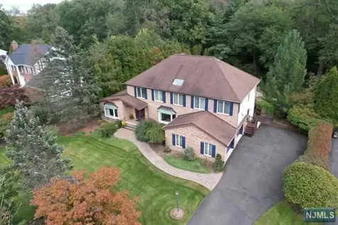 39 Gloria Drive Allendale NJ 07401