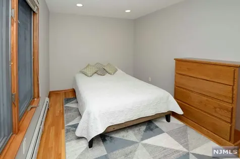 39 Gloria Drive Allendale NJ 07401