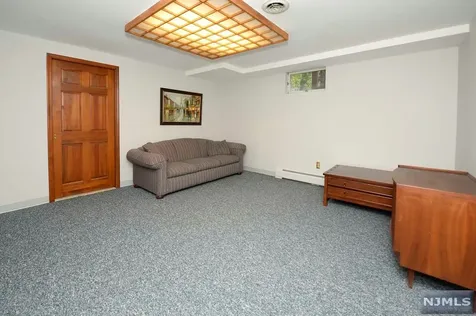 39 Gloria Drive Allendale NJ 07401