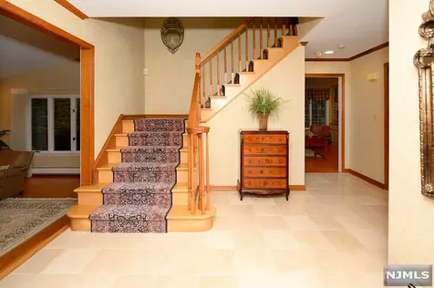 39 Gloria Drive Allendale NJ 07401