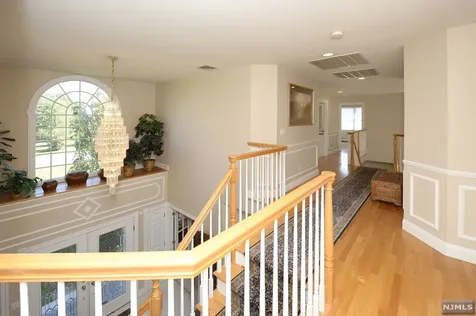 8 Copperfield Way Mahwah NJ 07430