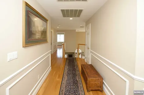 8 Copperfield Way Mahwah NJ 07430